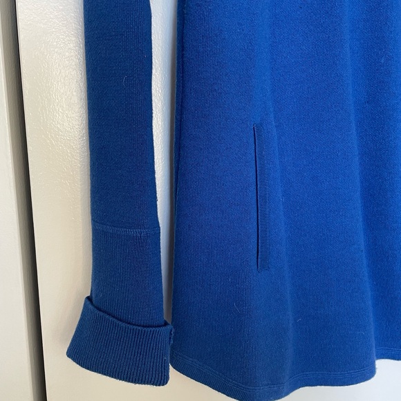Sweater Tahari Blue Size Small - Picture 9 of 10